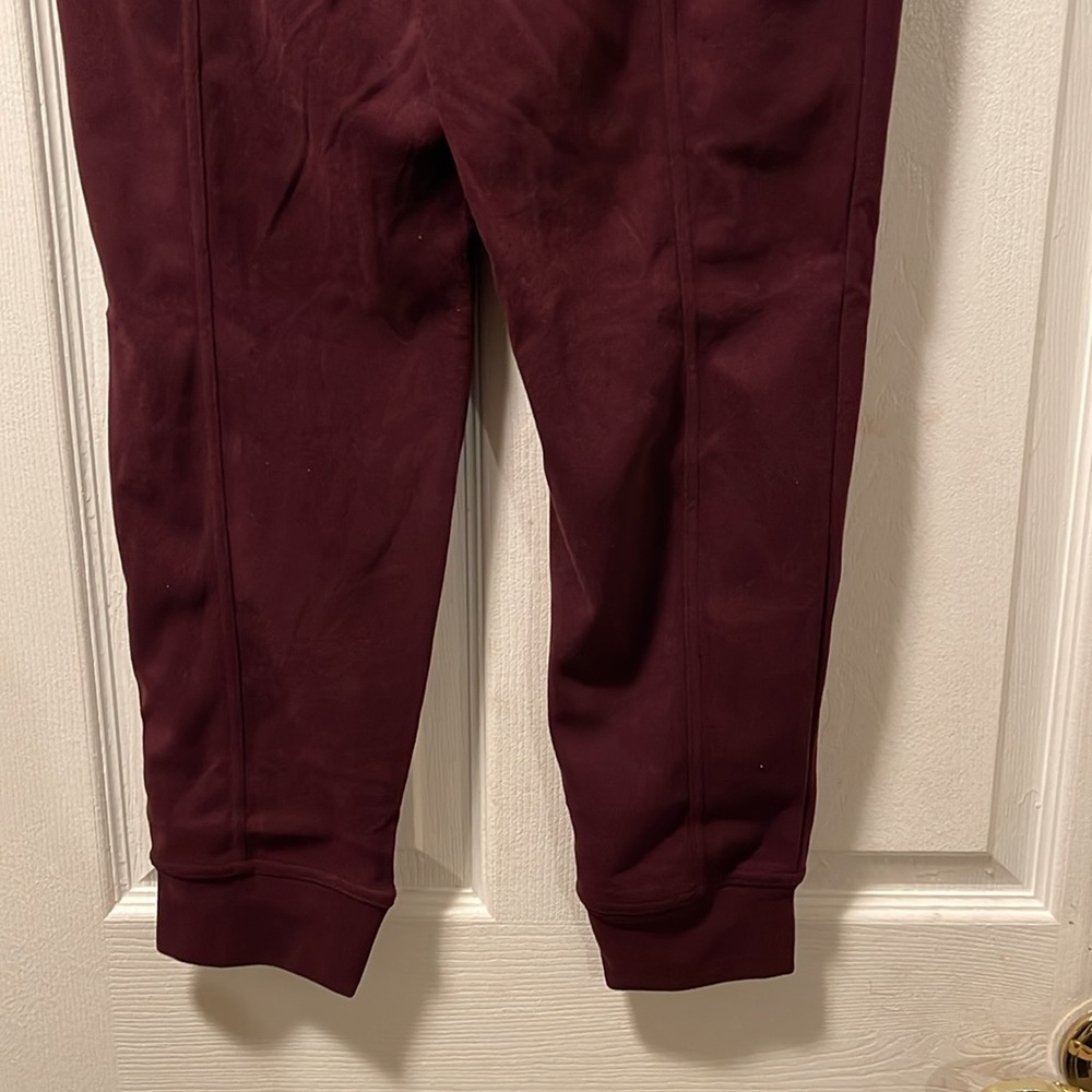 Mondetta Women's Cozy Warm Fleece Jogger Pant with Pockets (Wine Tasting, S) - Picture 10 of 10